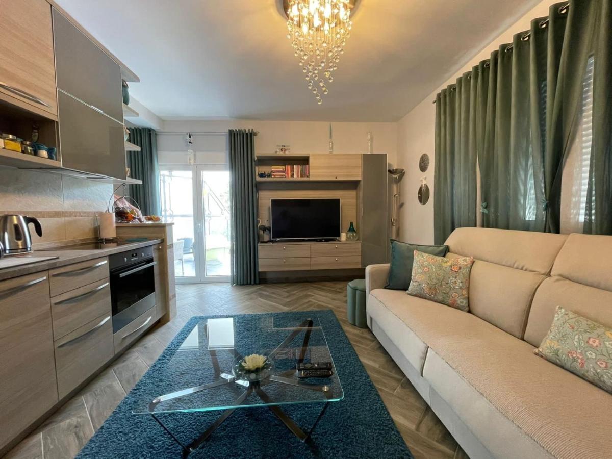 Lux Apartment Mms1 Krimovica Екстериор снимка
